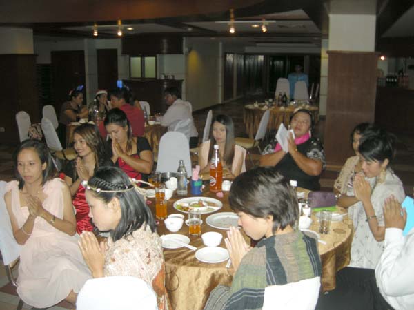 EDU. fancy party night งานเลี้ยงฉลองปีใหม่ พ.ศ.2556 สำนักงานคณะศึกษาศาสตร์ ภาพที่ 10