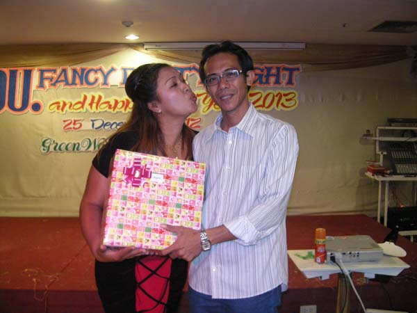 EDU. fancy party night งานเลี้ยงฉลองปีใหม่ พ.ศ.2556 สำนักงานคณะศึกษาศาสตร์ ภาพที่ 12