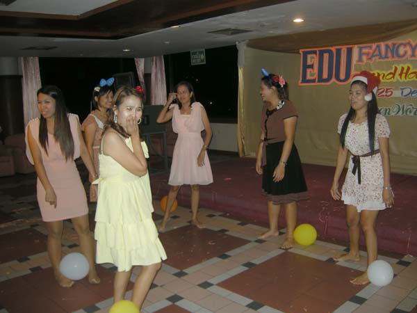 EDU. fancy party night งานเลี้ยงฉลองปีใหม่ พ.ศ.2556 สำนักงานคณะศึกษาศาสตร์ ภาพที่ 22