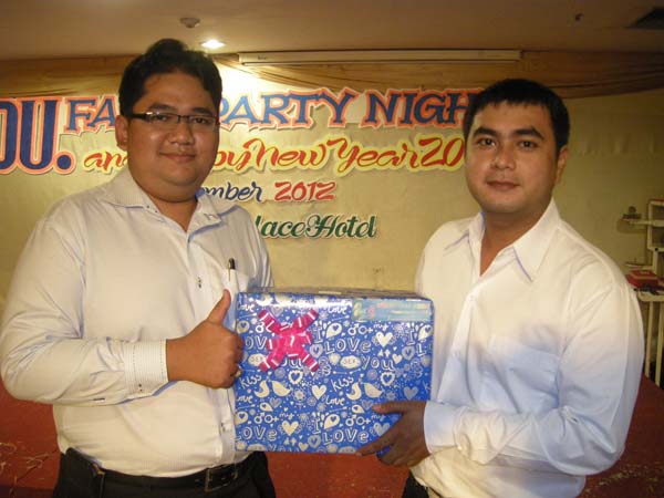 EDU. fancy party night งานเลี้ยงฉลองปีใหม่ พ.ศ.2556 สำนักงานคณะศึกษาศาสตร์ ภาพที่ 37