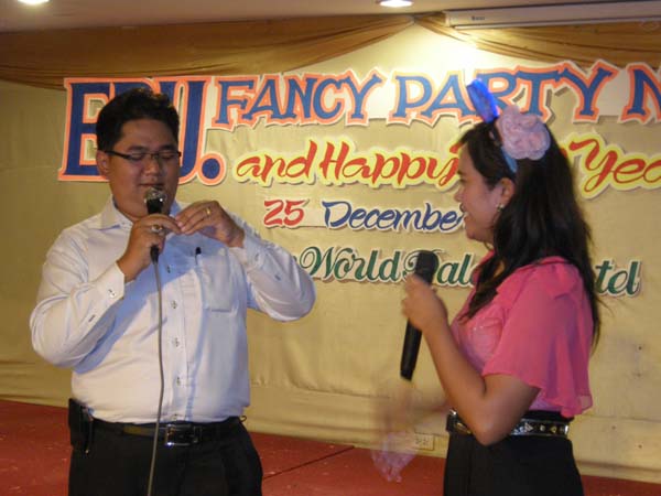 EDU. fancy party night งานเลี้ยงฉลองปีใหม่ พ.ศ.2556 สำนักงานคณะศึกษาศาสตร์ ภาพที่ 47