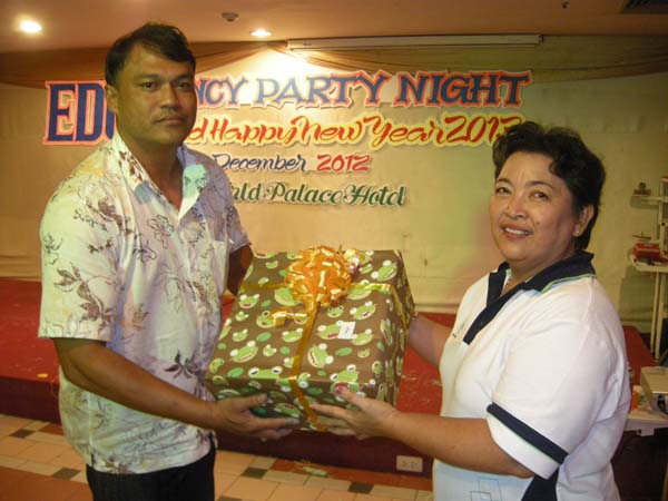 EDU. fancy party night งานเลี้ยงฉลองปีใหม่ พ.ศ.2556 สำนักงานคณะศึกษาศาสตร์ ภาพที่ 57