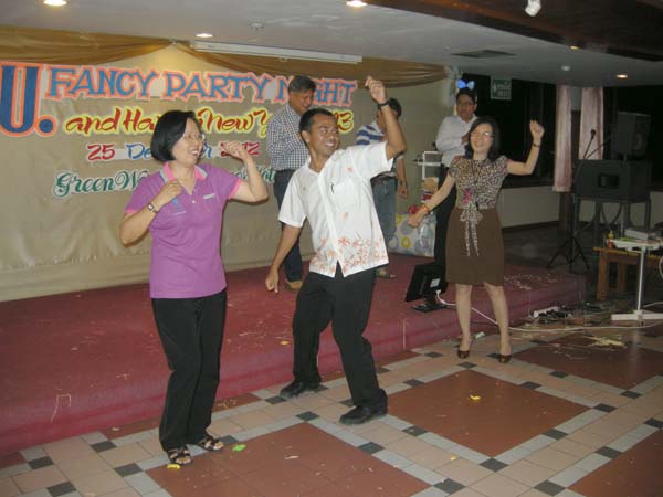 EDU. fancy party night งานเลี้ยงฉลองปีใหม่ พ.ศ.2556 สำนักงานคณะศึกษาศาสตร์ ภาพที่ 62