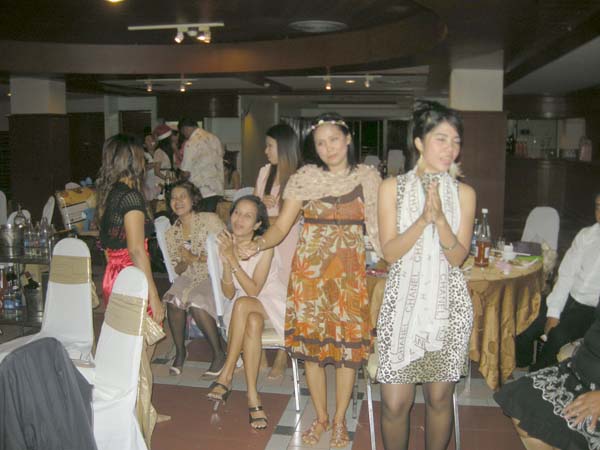 EDU. fancy party night งานเลี้ยงฉลองปีใหม่ พ.ศ.2556 สำนักงานคณะศึกษาศาสตร์ ภาพที่ 65