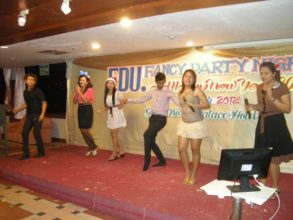 EDU. fancy party night งานเลี้ยงฉลองปีใหม่ พ.ศ.2556 สำนักงานคณะศึกษาศาสตร์ ภาพที่ 77