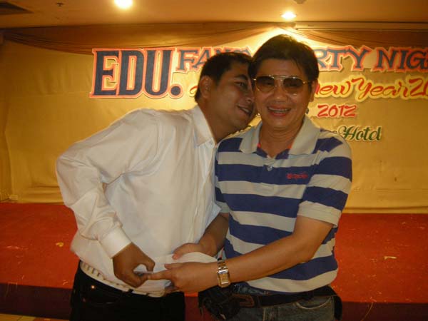 EDU. fancy party night งานเลี้ยงฉลองปีใหม่ พ.ศ.2556 สำนักงานคณะศึกษาศาสตร์ ภาพที่ 94