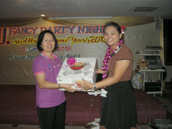 EDU. fancy party night งานเลี้ยงฉลองปีใหม่ พ.ศ.2556 สำนักงานคณะศึกษาศาสตร์ ภาพที่ 109