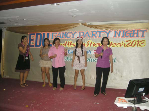 EDU. fancy party night งานเลี้ยงฉลองปีใหม่ พ.ศ.2556 สำนักงานคณะศึกษาศาสตร์ ภาพที่ 118
