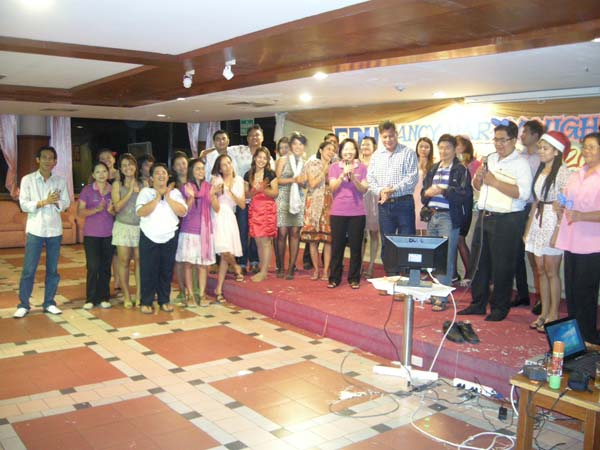 EDU. fancy party night งานเลี้ยงฉลองปีใหม่ พ.ศ.2556 สำนักงานคณะศึกษาศาสตร์ ภาพที่ 126