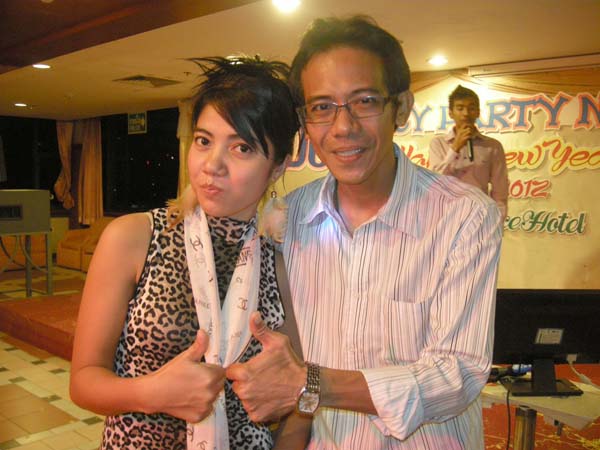 EDU. fancy party night งานเลี้ยงฉลองปีใหม่ พ.ศ.2556 สำนักงานคณะศึกษาศาสตร์ ภาพที่ 131