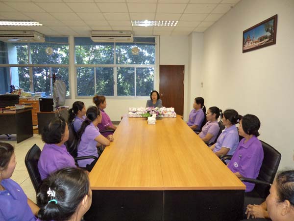 กิจกรรมมอบของขวัญปีใหม่แก่บุคลากรฝ่ายอาคารสถานที่ ปี 2556 ภาพที่ 3