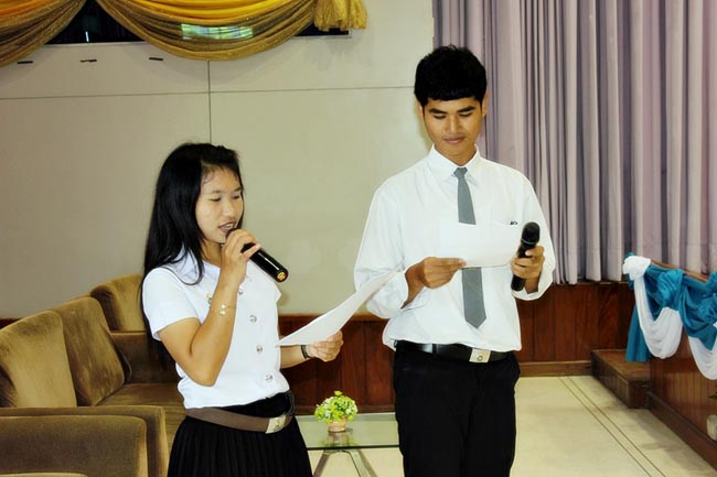 โครงการพัฒนาบุคลิกภาพของการเป็นครูวันเสาร์ที่ 26 มกราคม 2556 ณ หอประชุมปาริชาต มหาวิทยาลัยทักษิณ โดย รศ.มัณฑรา ธรรมบุศย์ : วิทยากร ภาพที่ 17