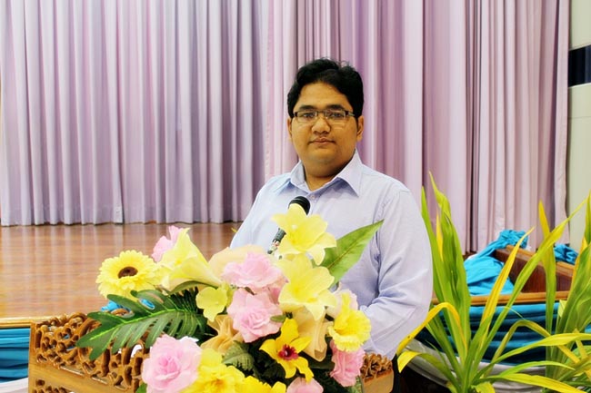 โครงการพัฒนาบุคลิกภาพของการเป็นครูวันเสาร์ที่ 26 มกราคม 2556 ณ หอประชุมปาริชาต มหาวิทยาลัยทักษิณ โดย รศ.มัณฑรา ธรรมบุศย์ : วิทยากร ภาพที่ 49
