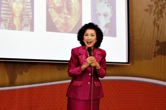 โครงการพัฒนาบุคลิกภาพของการเป็นครูวันเสาร์ที่ 26 มกราคม 2556 ณ หอประชุมปาริชาต มหาวิทยาลัยทักษิณ โดย รศ.มัณฑรา ธรรมบุศย์ : วิทยากร ภาพที่ 70