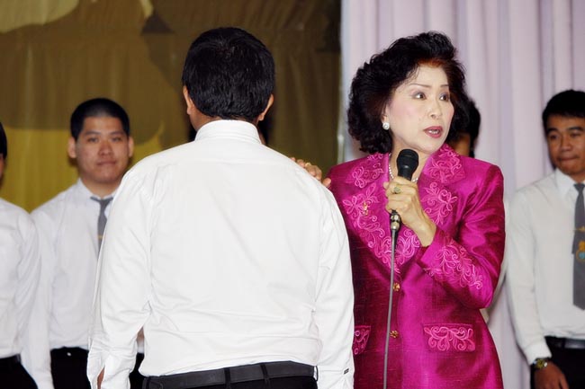 โครงการพัฒนาบุคลิกภาพของการเป็นครูวันเสาร์ที่ 26 มกราคม 2556 ณ หอประชุมปาริชาต มหาวิทยาลัยทักษิณ โดย รศ.มัณฑรา ธรรมบุศย์ : วิทยากร ภาพที่ 94