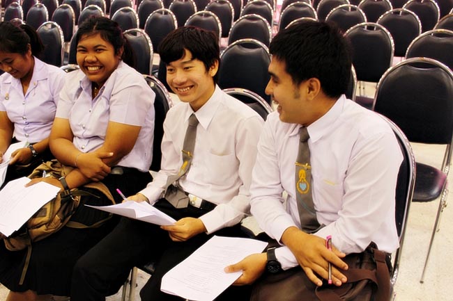 โครงการพัฒนาบุคลิกภาพของการเป็นครูวันเสาร์ที่ 26 มกราคม 2556 ณ หอประชุมปาริชาต มหาวิทยาลัยทักษิณ โดย รศ.มัณฑรา ธรรมบุศย์ : วิทยากร ภาพที่ 103