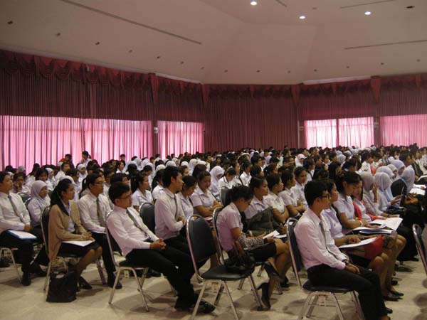 ภาพสัมมนานิสิตระหว่างฝึกสอน วันที่ 12 ธ.ค.55 ภาพที่ 16