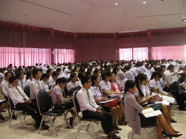 ภาพสัมมนานิสิตระหว่างฝึกสอน วันที่ 12 ธ.ค.55 ภาพที่ 17