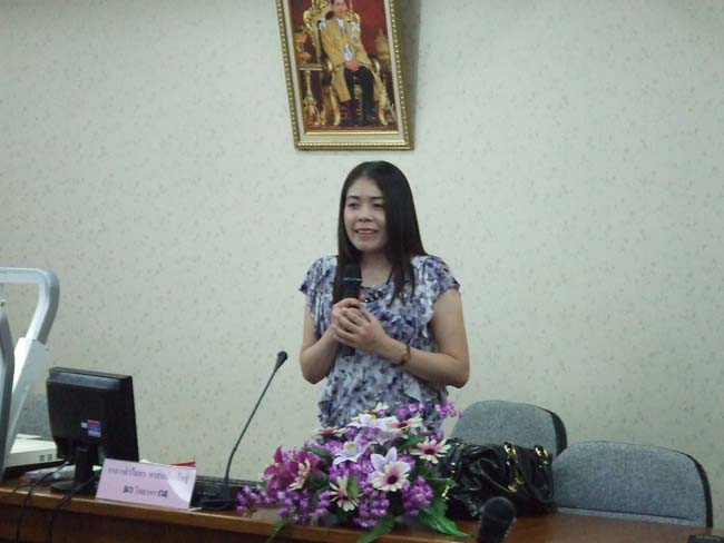 โครงการพัฒนาทักษะภาษาอังกฤษเพื่อการสื่อสาร สำหรับนิสิต กศ.บ.วิทยาศาสตร์และคณิตศาสตร์ ชั้นปีที่ 3 ระหว่างวันที่ 13 มกราคม - 30 มีนาคม ณ ห้องประชุมอาคารเรียน 3 มหาวิทยาลัยทักษิณ วิทยาเขตสงขลา ภาพที่ 4
