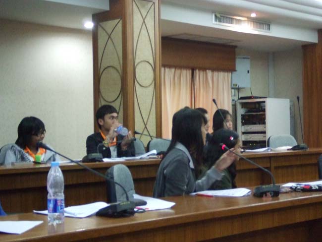 โครงการพัฒนาทักษะภาษาอังกฤษเพื่อการสื่อสาร สำหรับนิสิต กศ.บ.วิทยาศาสตร์และคณิตศาสตร์ ชั้นปีที่ 3 ระหว่างวันที่ 13 มกราคม - 30 มีนาคม ณ ห้องประชุมอาคารเรียน 3 มหาวิทยาลัยทักษิณ วิทยาเขตสงขลา ภาพที่ 12