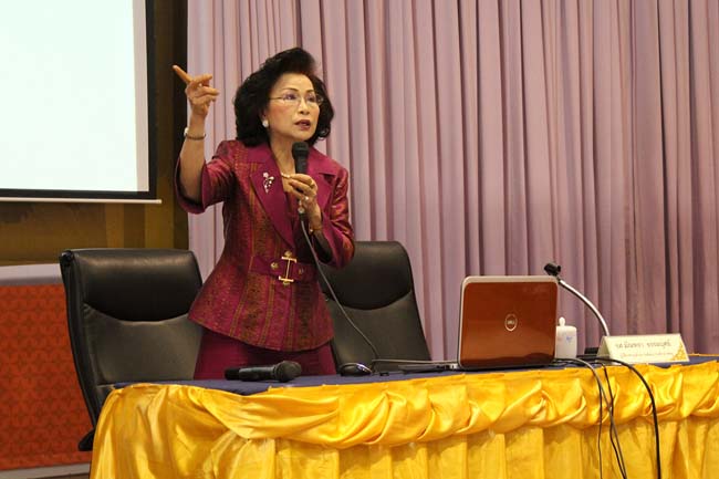 โครงการสัมมนานิสิตหลังปฏิบัติการสอนในสถานศึกษาหลักสูตรการศึกษาบัณฑิต(หลักสูตร 5 ปี) ระหว่างวันที่ 28 ก.พ.-1 มี.ค. 56 หอประชุมปาริชาต, อาคารเรียน 3 ภาพที่ 21