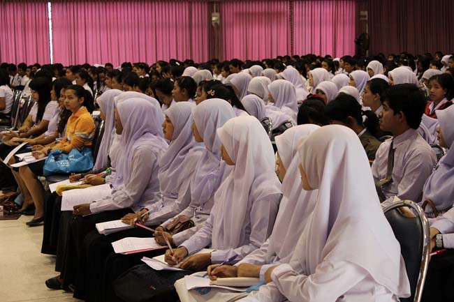 โครงการสัมมนานิสิตหลังปฏิบัติการสอนในสถานศึกษาหลักสูตรการศึกษาบัณฑิต(หลักสูตร 5 ปี) ระหว่างวันที่ 28 ก.พ.-1 มี.ค. 56 หอประชุมปาริชาต, อาคารเรียน 3 ภาพที่ 25