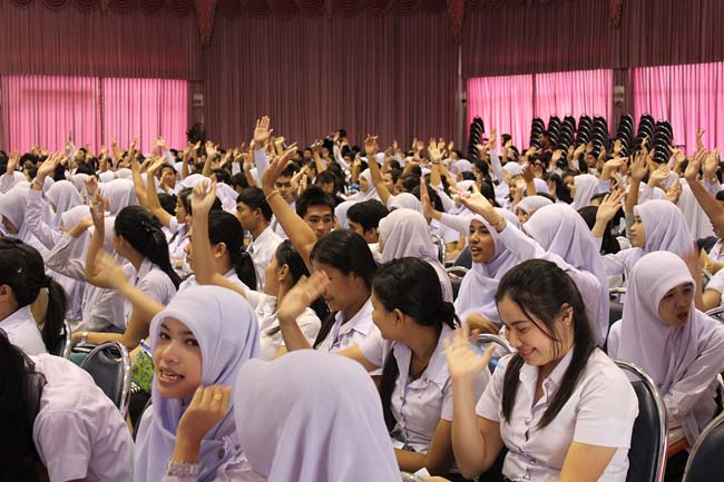 โครงการสัมมนานิสิตหลังปฏิบัติการสอนในสถานศึกษาหลักสูตรการศึกษาบัณฑิต(หลักสูตร 5 ปี) ระหว่างวันที่ 28 ก.พ.-1 มี.ค. 56 หอประชุมปาริชาต, อาคารเรียน 3 ภาพที่ 41