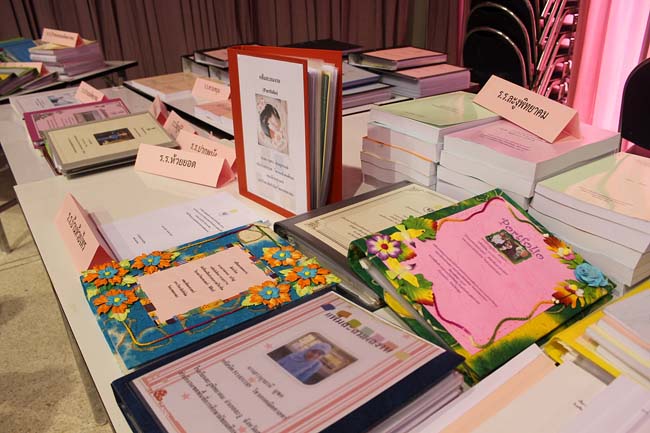 โครงการสัมมนานิสิตหลังปฏิบัติการสอนในสถานศึกษาหลักสูตรการศึกษาบัณฑิต(หลักสูตร 5 ปี) ระหว่างวันที่ 28 ก.พ.-1 มี.ค. 56 หอประชุมปาริชาต, อาคารเรียน 3 ภาพที่ 57