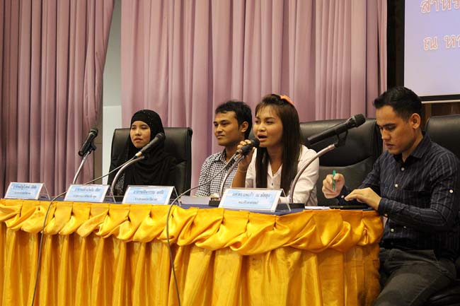 โครงการสัมมนานิสิตหลังปฏิบัติการสอนในสถานศึกษาหลักสูตรการศึกษาบัณฑิต(หลักสูตร 5 ปี) ระหว่างวันที่ 28 ก.พ.-1 มี.ค. 56 หอประชุมปาริชาต, อาคารเรียน 3 ภาพที่ 80