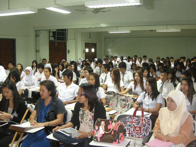 โครงการสัมมนานิสิตหลังปฏิบัติการสอนสาขาวิชาเทคโนโลยีและสื่อสารการศึกษา ภาพที่ 8