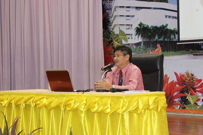 โครงการเตรียมความพร้อมและปฐมนิเทศนิสิตก่อนปฏิบัติการสอนในสถานศึกษา ประจำปีการศึกษา 2556 9-10 พฤษภาคม 2556 ณ หอประชุมปาริชาต มหาวิทยาลัยทักษิณ ภาพที่ 39