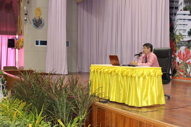 โครงการเตรียมความพร้อมและปฐมนิเทศนิสิตก่อนปฏิบัติการสอนในสถานศึกษา ประจำปีการศึกษา 2556 9-10 พฤษภาคม 2556 ณ หอประชุมปาริชาต มหาวิทยาลัยทักษิณ ภาพที่ 41