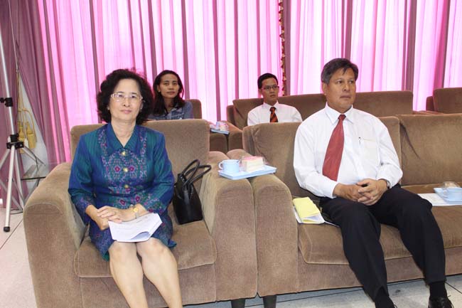 โครงการเตรียมความพร้อมและปฐมนิเทศนิสิตก่อนปฏิบัติการสอนในสถานศึกษา ประจำปีการศึกษา 2556 9-10 พฤษภาคม 2556 ณ หอประชุมปาริชาต มหาวิทยาลัยทักษิณ ภาพที่ 53