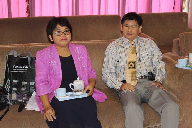 โครงการเตรียมความพร้อมและปฐมนิเทศนิสิตก่อนปฏิบัติการสอนในสถานศึกษา ประจำปีการศึกษา 2556 9-10 พฤษภาคม 2556 ณ หอประชุมปาริชาต มหาวิทยาลัยทักษิณ ภาพที่ 98