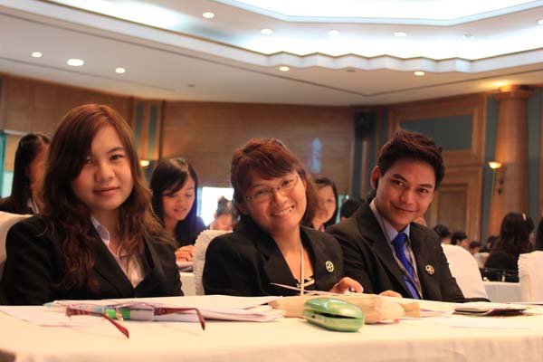 โครงการค่ายปลูกฝังคุณลักษณะความเป็นครูและเสริมประสบการณ์วิชาชีพครูสำหรับนิสิต/นักศึกษา ทุนโครงการ สควค. ปี 2555 ภาพที่ 18