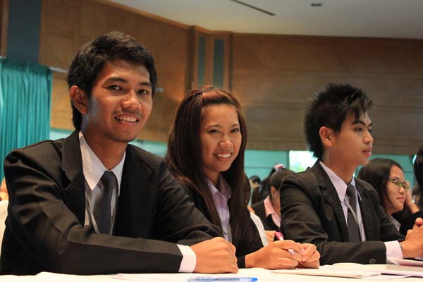 โครงการค่ายปลูกฝังคุณลักษณะความเป็นครูและเสริมประสบการณ์วิชาชีพครูสำหรับนิสิต/นักศึกษา ทุนโครงการ สควค. ปี 2555 ภาพที่ 20