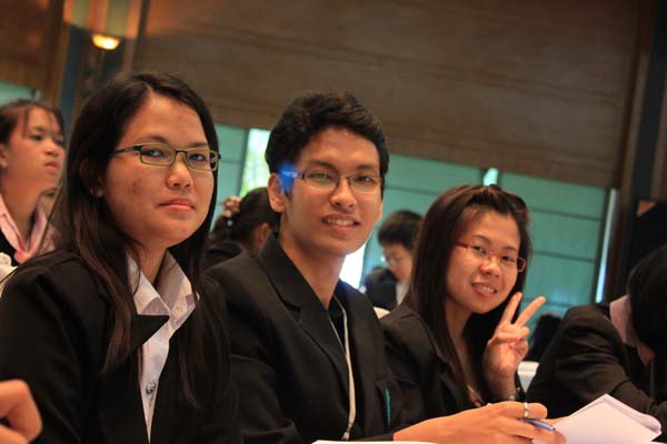 โครงการค่ายปลูกฝังคุณลักษณะความเป็นครูและเสริมประสบการณ์วิชาชีพครูสำหรับนิสิต/นักศึกษา ทุนโครงการ สควค. ปี 2555 ภาพที่ 22