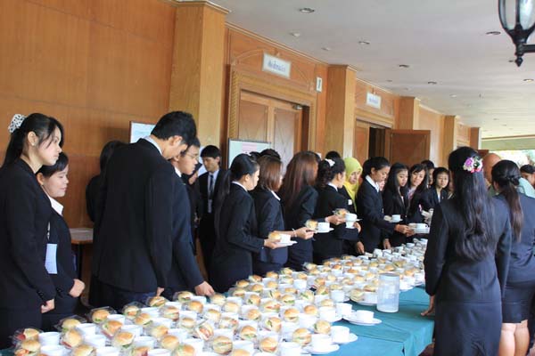 โครงการค่ายปลูกฝังคุณลักษณะความเป็นครูและเสริมประสบการณ์วิชาชีพครูสำหรับนิสิต/นักศึกษา ทุนโครงการ สควค. ปี 2555 ภาพที่ 29