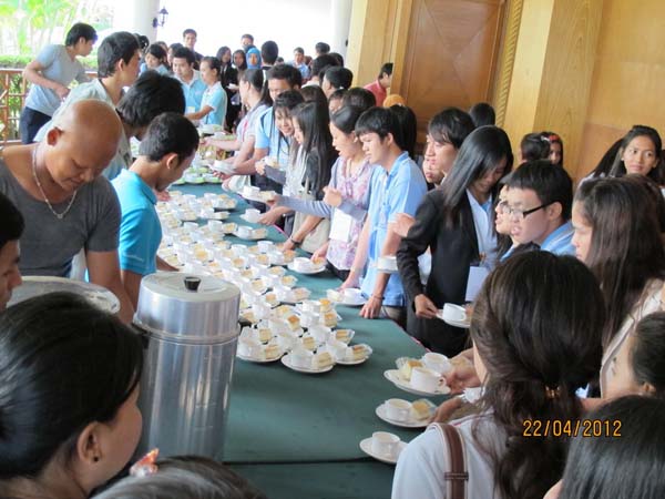 โครงการค่ายปลูกฝังคุณลักษณะความเป็นครูและเสริมประสบการณ์วิชาชีพครูสำหรับนิสิต/นักศึกษา ทุนโครงการ สควค. ปี 2555 ภาพที่ 123