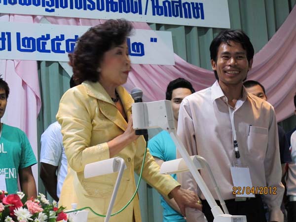 โครงการค่ายปลูกฝังคุณลักษณะความเป็นครูและเสริมประสบการณ์วิชาชีพครูสำหรับนิสิต/นักศึกษา ทุนโครงการ สควค. ปี 2555 ภาพที่ 125