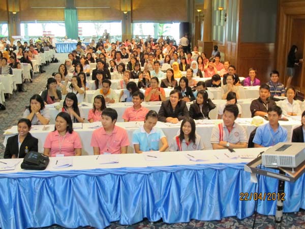 โครงการค่ายปลูกฝังคุณลักษณะความเป็นครูและเสริมประสบการณ์วิชาชีพครูสำหรับนิสิต/นักศึกษา ทุนโครงการ สควค. ปี 2555 ภาพที่ 127