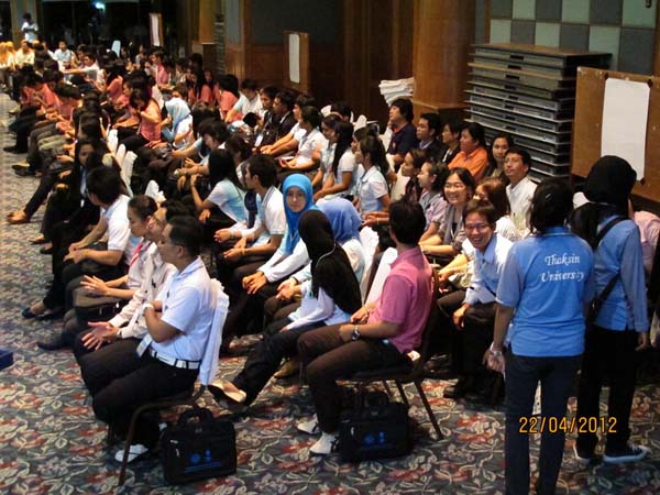 โครงการค่ายปลูกฝังคุณลักษณะความเป็นครูและเสริมประสบการณ์วิชาชีพครูสำหรับนิสิต/นักศึกษา ทุนโครงการ สควค. ปี 2555 ภาพที่ 146