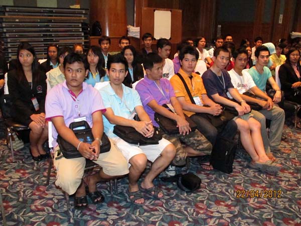 โครงการค่ายปลูกฝังคุณลักษณะความเป็นครูและเสริมประสบการณ์วิชาชีพครูสำหรับนิสิต/นักศึกษา ทุนโครงการ สควค. ปี 2555 ภาพที่ 150