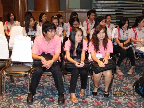 โครงการค่ายปลูกฝังคุณลักษณะความเป็นครูและเสริมประสบการณ์วิชาชีพครูสำหรับนิสิต/นักศึกษา ทุนโครงการ สควค. ปี 2555 ภาพที่ 159