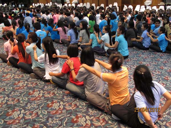 โครงการค่ายปลูกฝังคุณลักษณะความเป็นครูและเสริมประสบการณ์วิชาชีพครูสำหรับนิสิต/นักศึกษา ทุนโครงการ สควค. ปี 2555 ภาพที่ 212