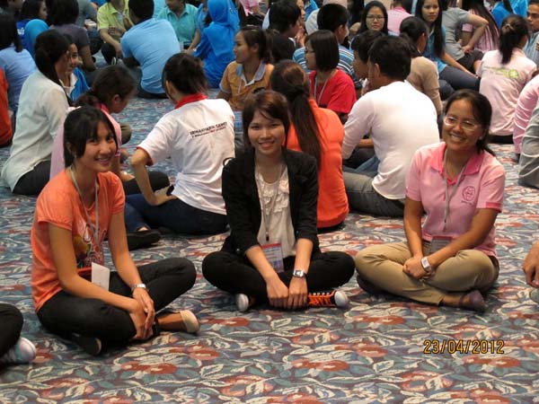 โครงการค่ายปลูกฝังคุณลักษณะความเป็นครูและเสริมประสบการณ์วิชาชีพครูสำหรับนิสิต/นักศึกษา ทุนโครงการ สควค. ปี 2555 ภาพที่ 234