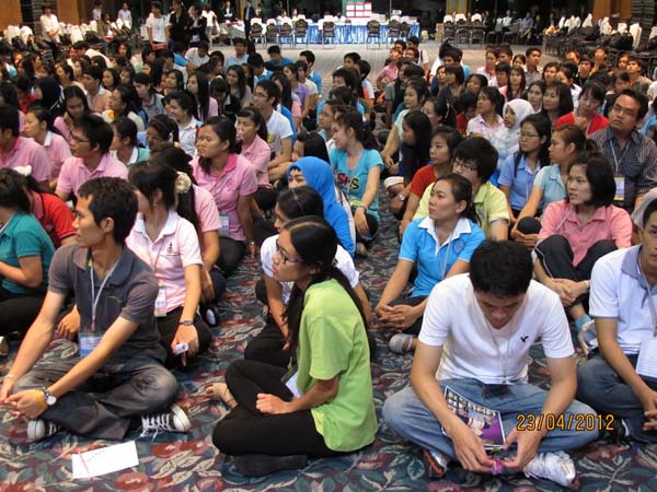 โครงการค่ายปลูกฝังคุณลักษณะความเป็นครูและเสริมประสบการณ์วิชาชีพครูสำหรับนิสิต/นักศึกษา ทุนโครงการ สควค. ปี 2555 ภาพที่ 246