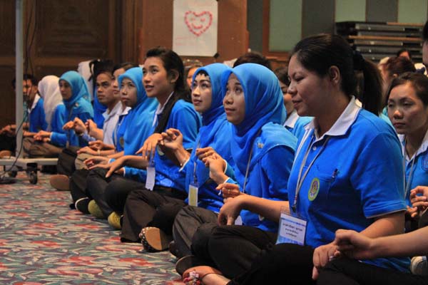 โครงการค่ายปลูกฝังคุณลักษณะความเป็นครูและเสริมประสบการณ์วิชาชีพครูสำหรับนิสิต/นักศึกษา ทุนโครงการ สควค. ปี 2555 ภาพที่ 276