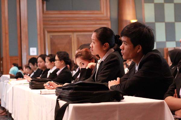โครงการค่ายปลูกฝังคุณลักษณะความเป็นครูและเสริมประสบการณ์วิชาชีพครูสำหรับนิสิต/นักศึกษา ทุนโครงการ สควค. ปี 2555 ภาพที่ 283