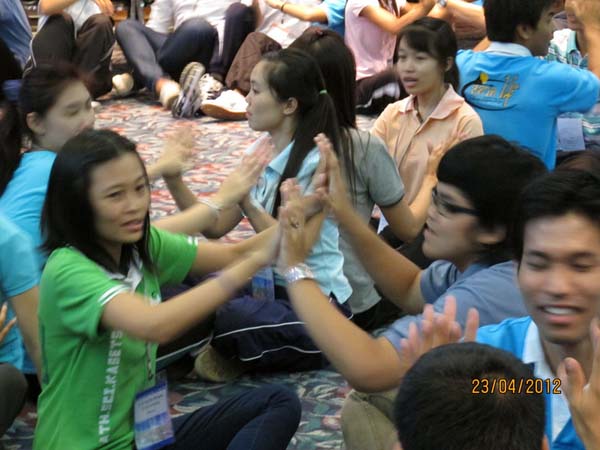โครงการค่ายปลูกฝังคุณลักษณะความเป็นครูและเสริมประสบการณ์วิชาชีพครูสำหรับนิสิต/นักศึกษา ทุนโครงการ สควค. ปี 2555 ภาพที่ 300